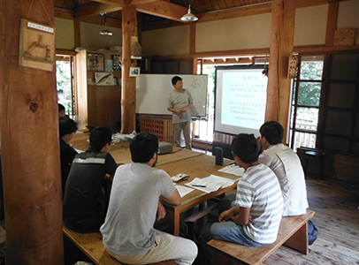 大学演習での座学